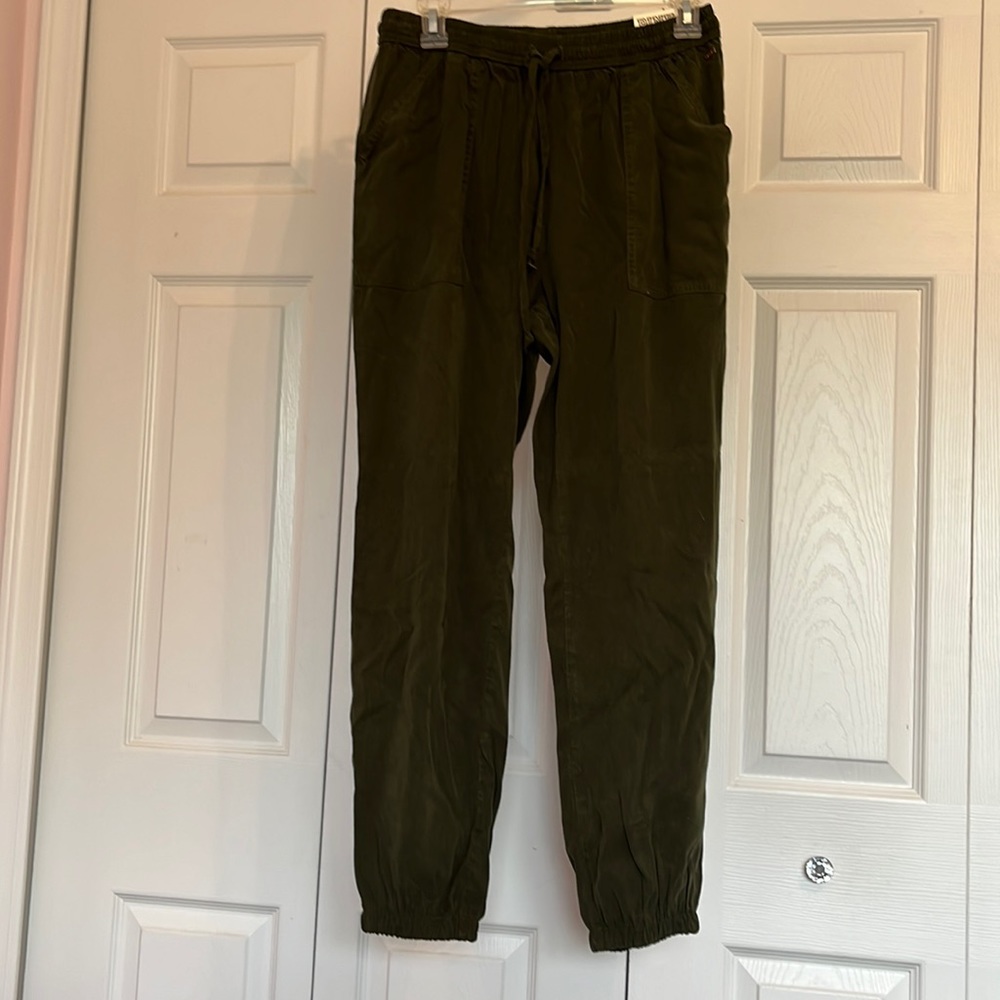 Pink easy jogger.